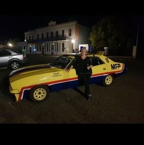 Meet your Posher, Cee